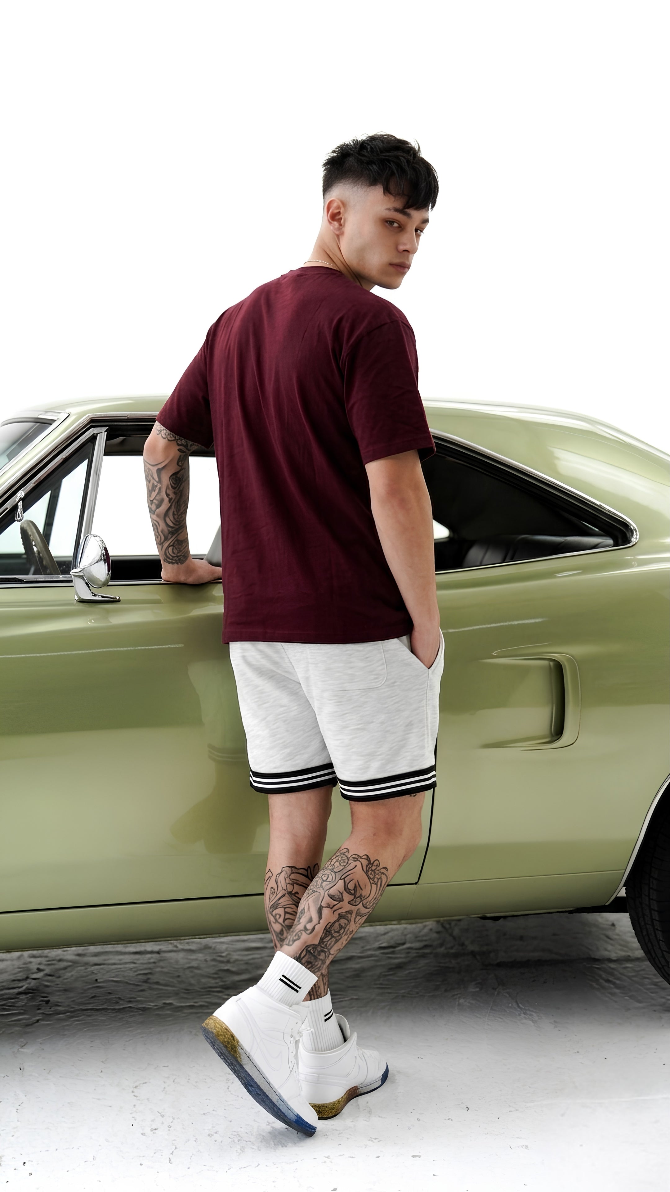 Oversized Maroon T-Shirt - EKVER Monarch